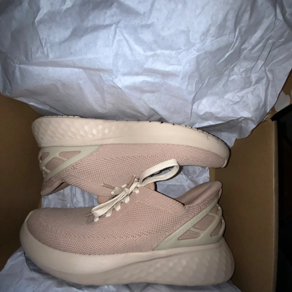 KIZIK UNISEX ATHENS SNEAKER Womens 8 / Mens 6.5 - Picture 12 of 14
